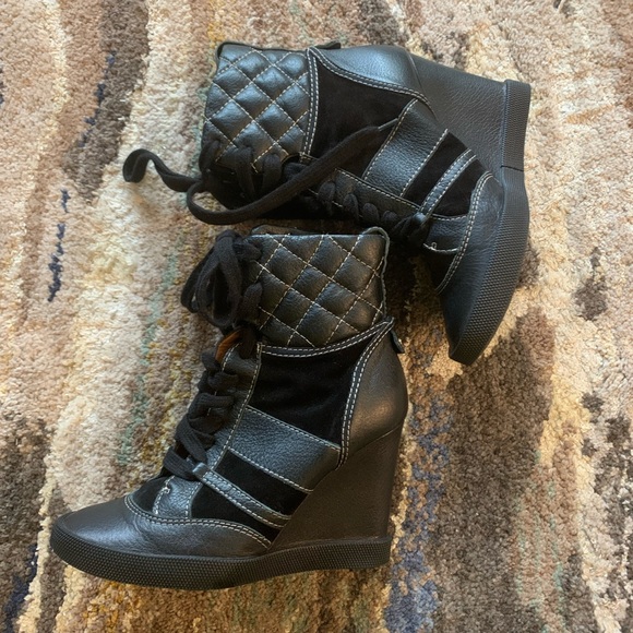 Chloe Sneaker Wedge Black Size 5 - Picture 10 of 11